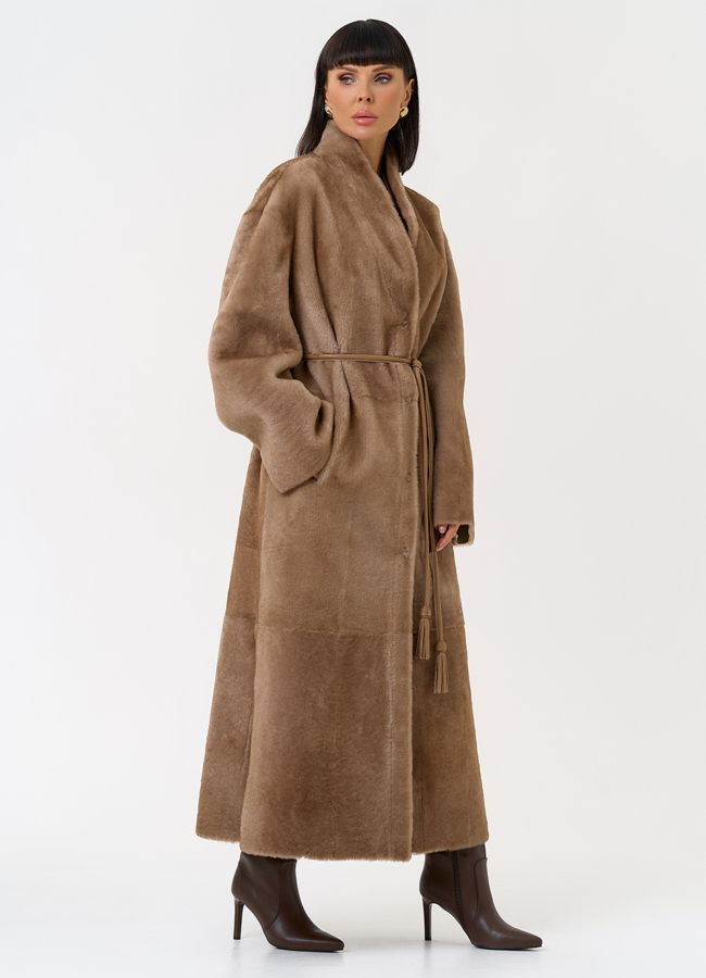 Двухсторонняя женская дубленка с декоративным поясом модель № 31632 универмаг малина