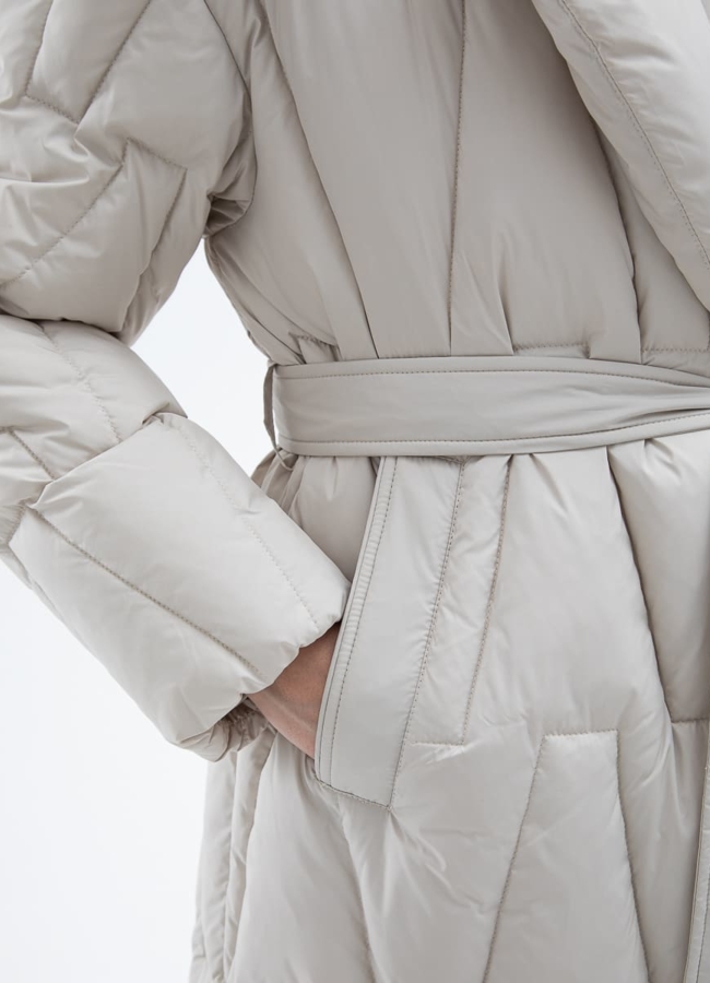 Женский пуховик с английским воротником модель № 31142 универмаг малина