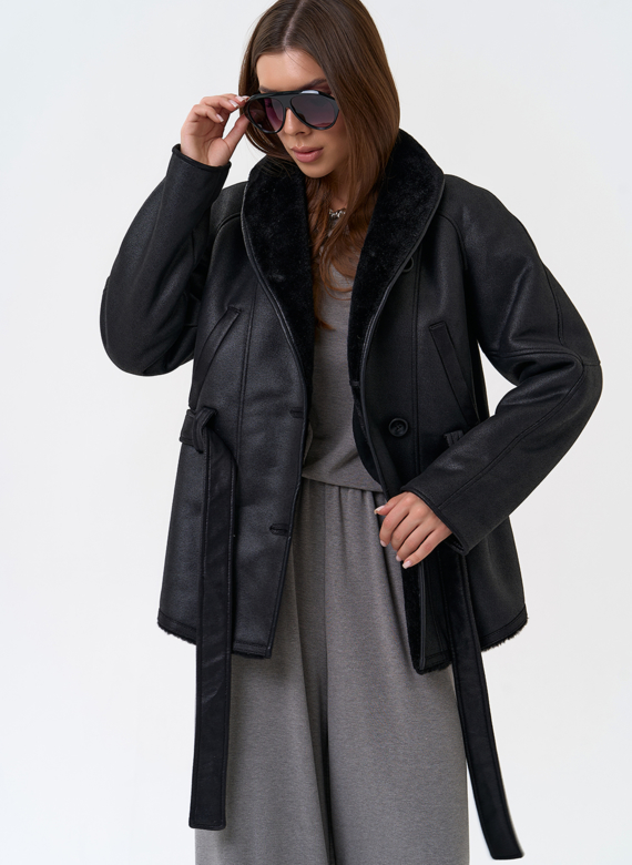 Женская дубленка из эко замши в стиле ретро