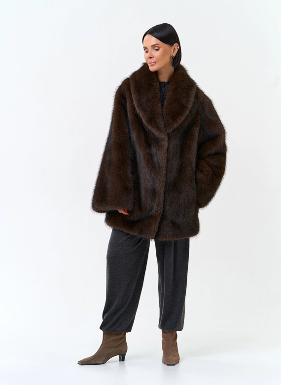 Женская шуба из эко меха фото