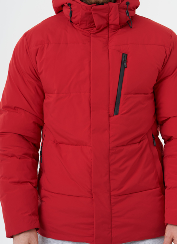 Яркий пуховик с капюшоном