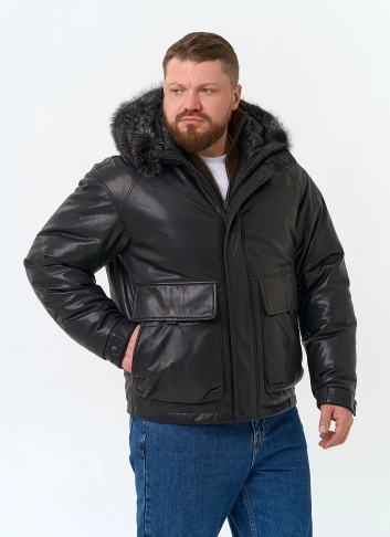 Мужской пуховик из натуральной кожи с мехом енота на капюшоне фото