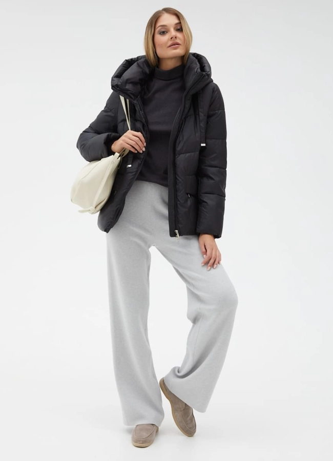 Женский пуховик черного цвета с капюшоном модель № 31143 в кредит