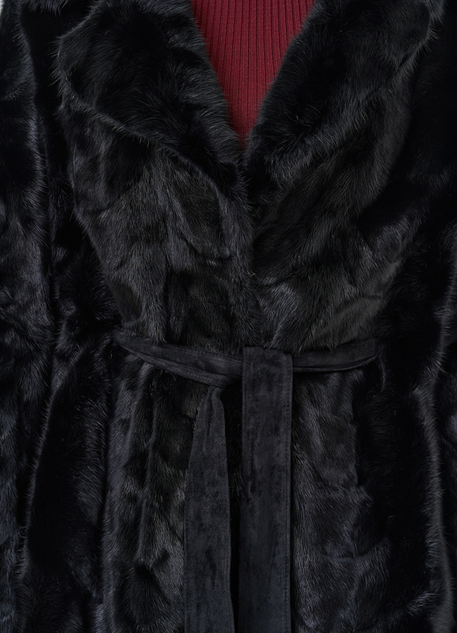 Шуба из меха норки с английским воротником модель № 28587 в рассрочку