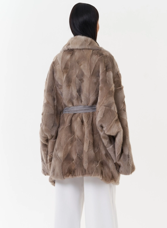 Шуба из меха скандинавской норки с поясом