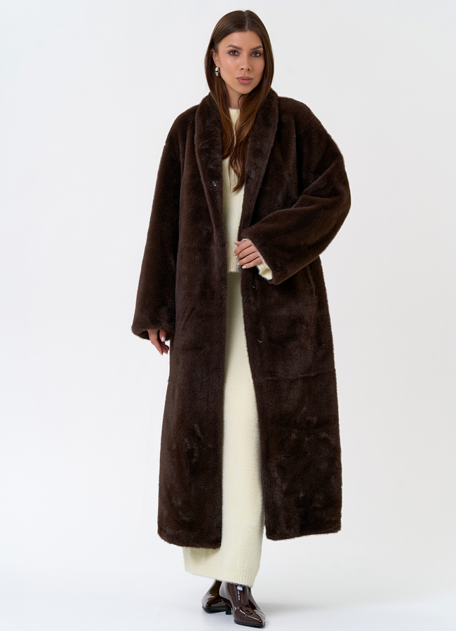 Длинное пальто из эко меха с декоративным поясом модель № 31219 универмаг малина